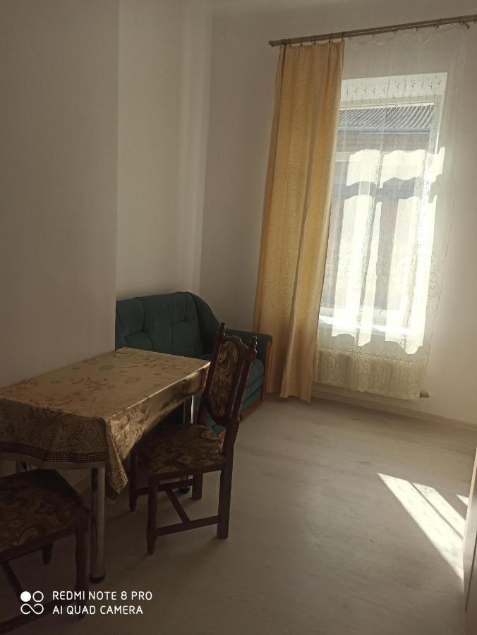 Apartament On Franka Street Apartamento Lviv Exterior foto